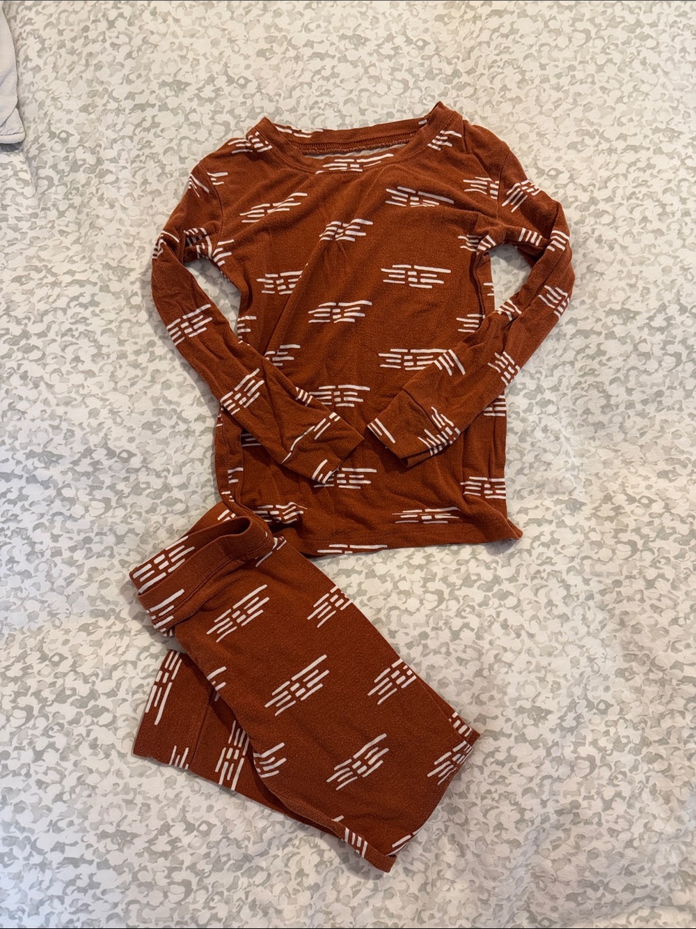 Brave Little Ones 3T - Long Sleeve Pajama Set in Rust